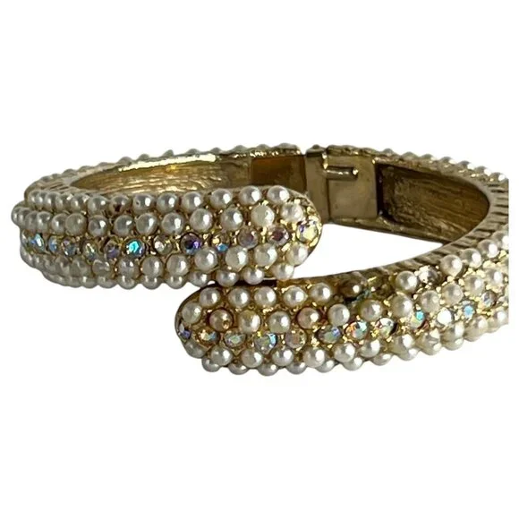 Vintage Faux Pearl And Rhinestone Hinged Bracelet Gold Tone Cuff Wrap Clamper - Picture 2 of 10
